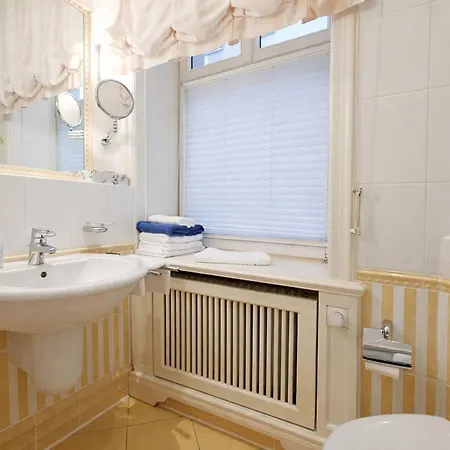 Villa Fortuna Mit Meerblick In Ban Heringsdorf (Usedom)